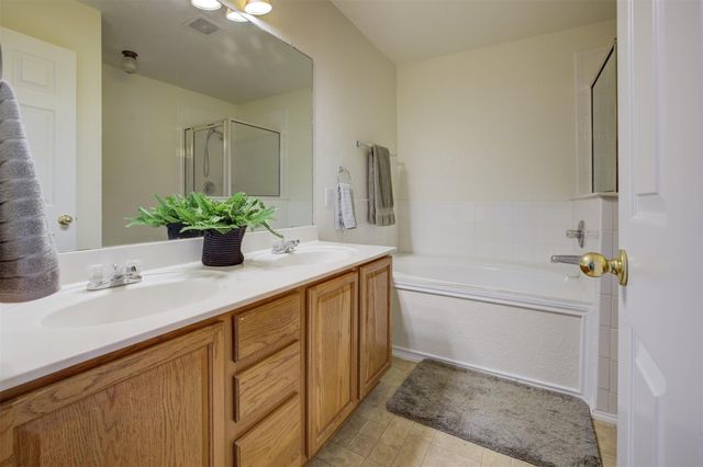 3521 Whisper Knoll, Schertz, TX 78108