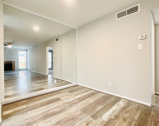 10211 Sugar Branch Drive 353, Houston, TX 77036