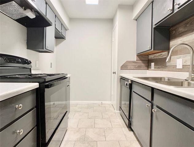 10211 Sugar Branch Drive 353, Houston, TX 77036