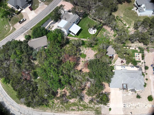 204 Valley Hill, Point Venture, TX 78645