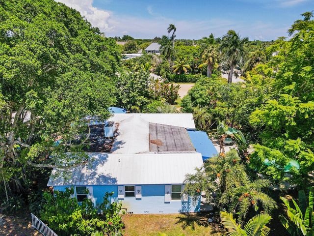 9 NW 9th Street, Delray Beach, FL 33444