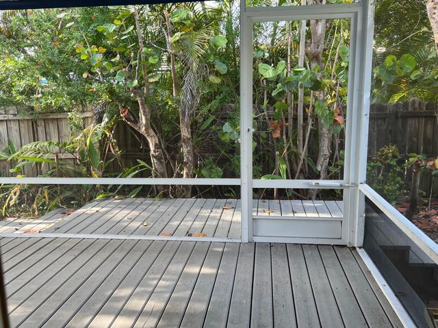 9 NW 9th Street, Delray Beach, FL 33444