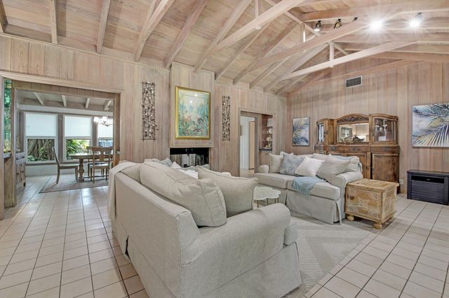 9 NW 9th Street, Delray Beach, FL 33444