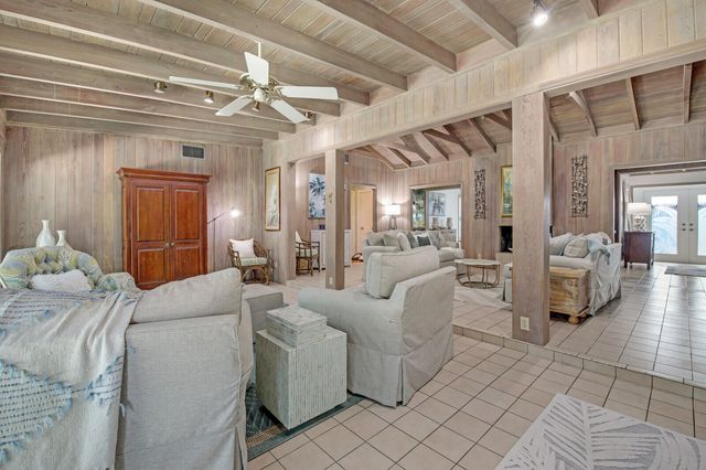 9 NW 9th Street, Delray Beach, FL 33444