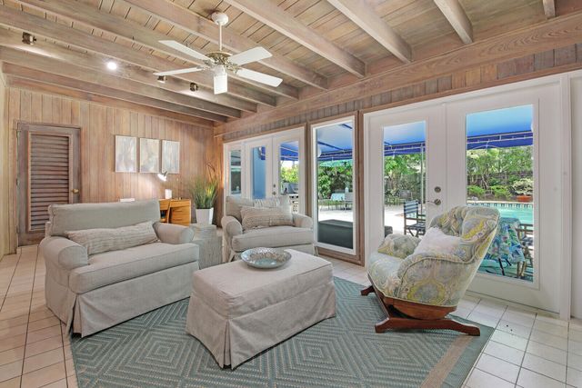 9 NW 9th Street, Delray Beach, FL 33444
