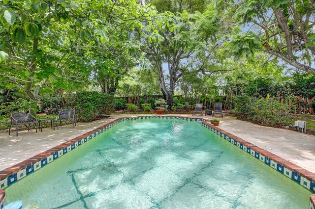 9 NW 9th Street, Delray Beach, FL 33444
