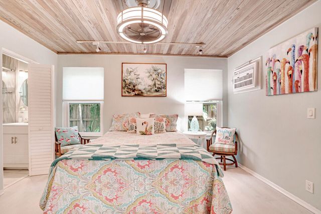 9 NW 9th Street, Delray Beach, FL 33444
