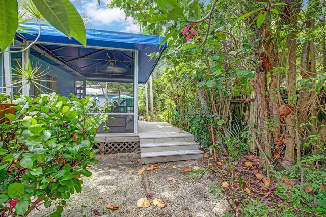 9 NW 9th Street, Delray Beach, FL 33444