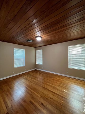 9 NW 9th Street, Delray Beach, FL 33444