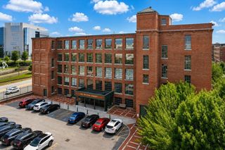 491 Dutton St 209, Lowell, MA 01852
