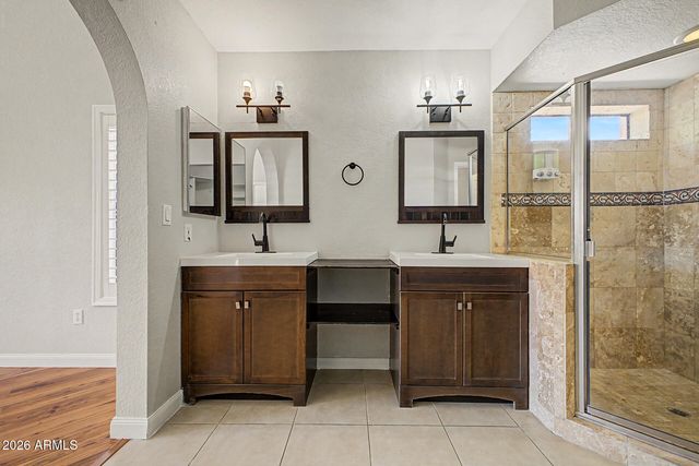 5731 E MARILYN Road, Scottsdale, AZ 85254
