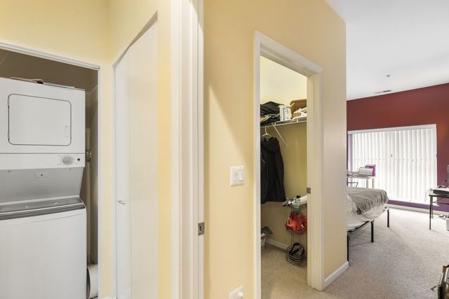 1236 Chicago Avenue 403, Evanston, IL 60202