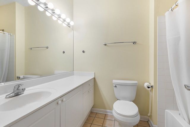 1236 Chicago Avenue 403, Evanston, IL 60202