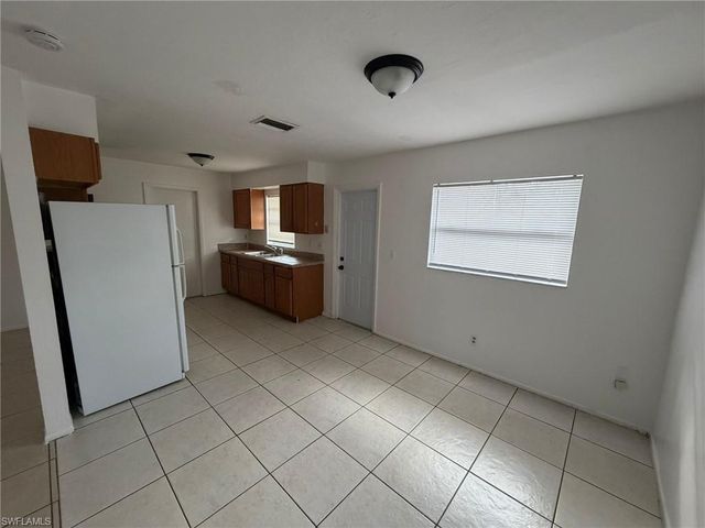 6192 Markland AVE, Fort Myers, FL 33916