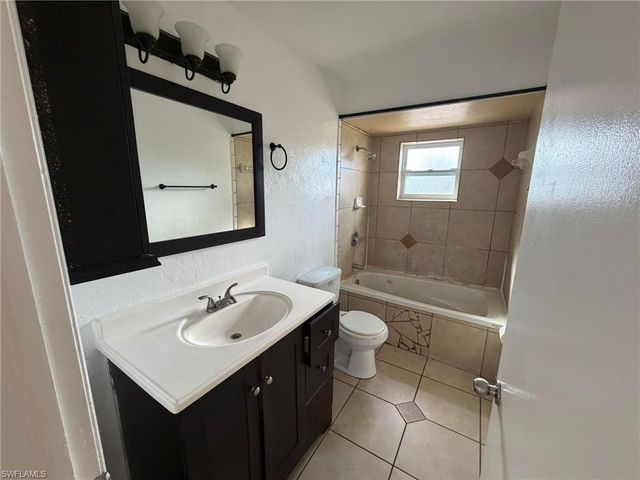 6192 Markland AVE, Fort Myers, FL 33916