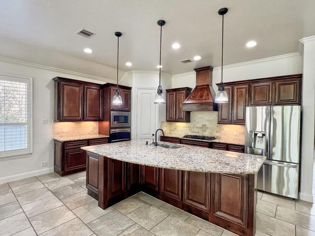 78 Lindenberry Circle, Spring, TX 77389