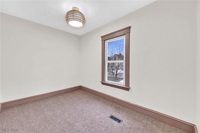 3887 W 21st Street, Cleveland, OH 44109