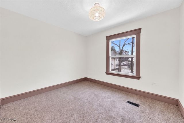 3887 W 21st Street, Cleveland, OH 44109