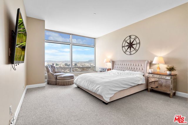 900 W Olympic Boulevard 40D, Los Angeles, CA 90015