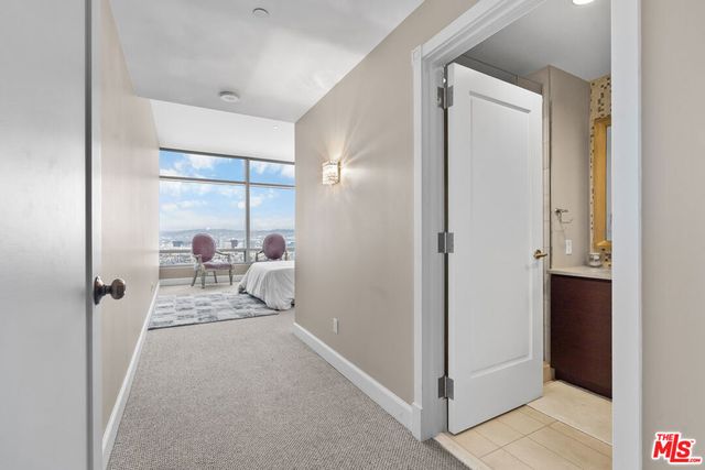 900 W Olympic Boulevard 40D, Los Angeles, CA 90015