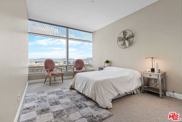 900 W Olympic Boulevard 40D, Los Angeles, CA 90015