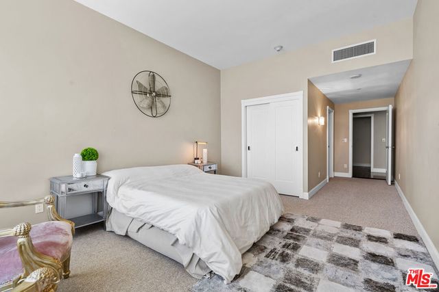 900 W Olympic Boulevard 40D, Los Angeles, CA 90015