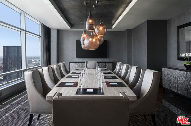 900 W Olympic Boulevard 40D, Los Angeles, CA 90015