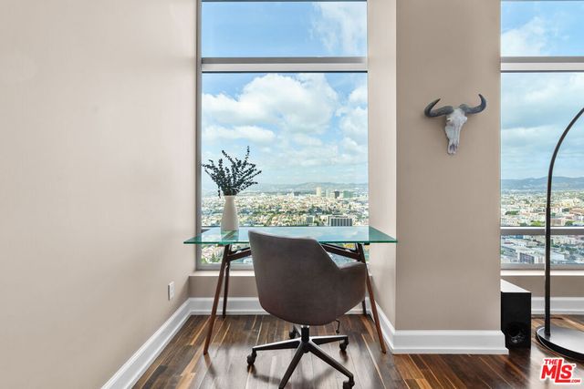 900 W Olympic Boulevard 40D, Los Angeles, CA 90015