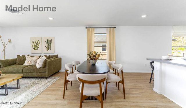 776 W Calle Manolete, Sahuarita, AZ 85629