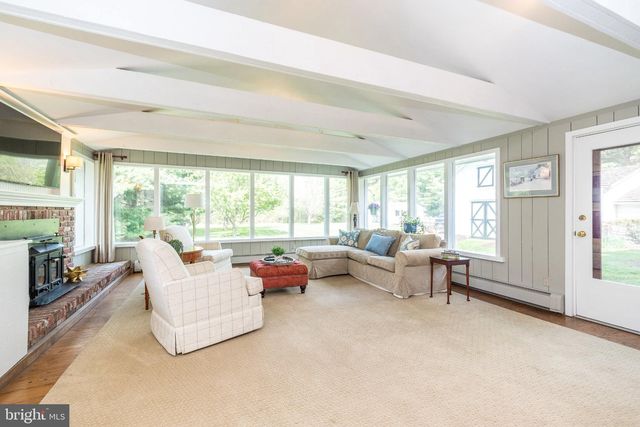 691 MANN RD, Horsham, PA 19044