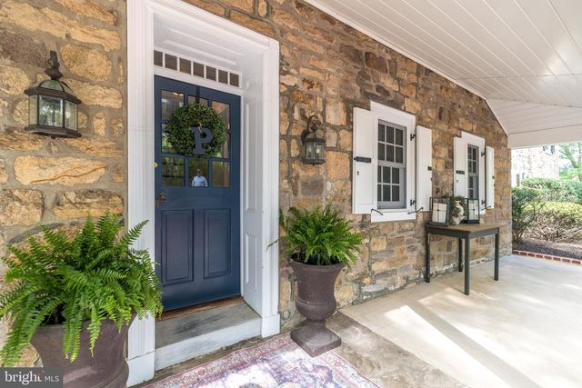 691 MANN RD, Horsham, PA 19044