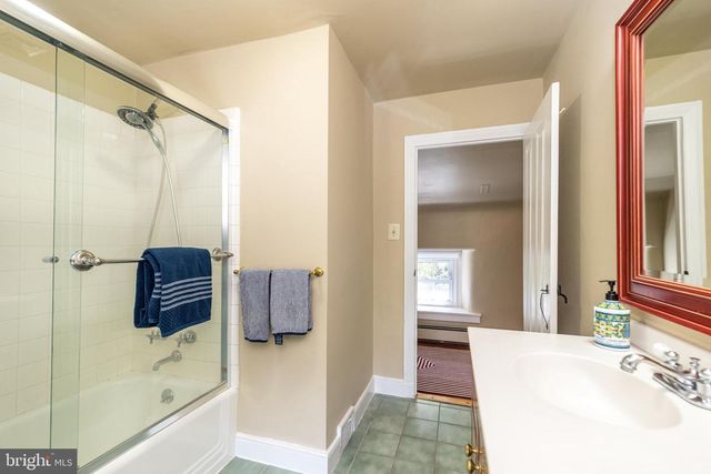 691 MANN RD, Horsham, PA 19044