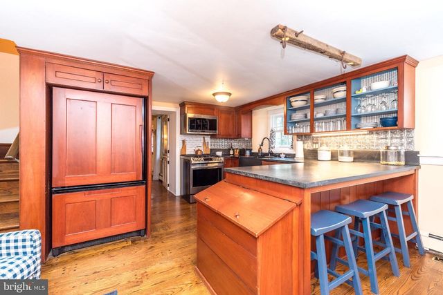 691 MANN RD, Horsham, PA 19044