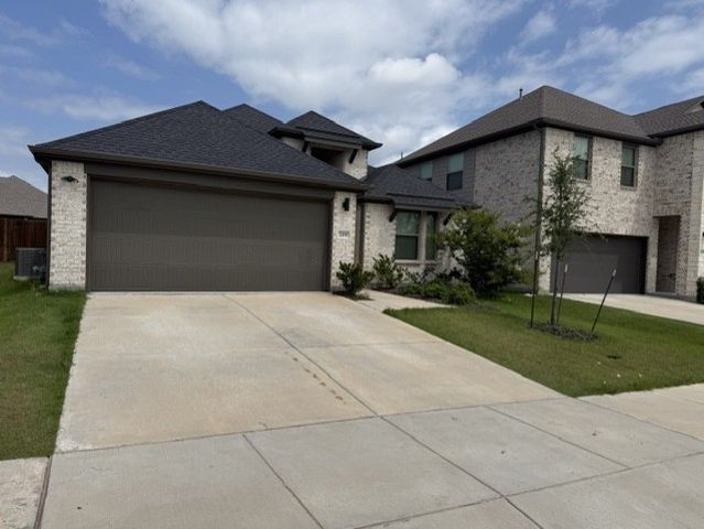209 Little Bridge Drive, Lavon, TX 75166