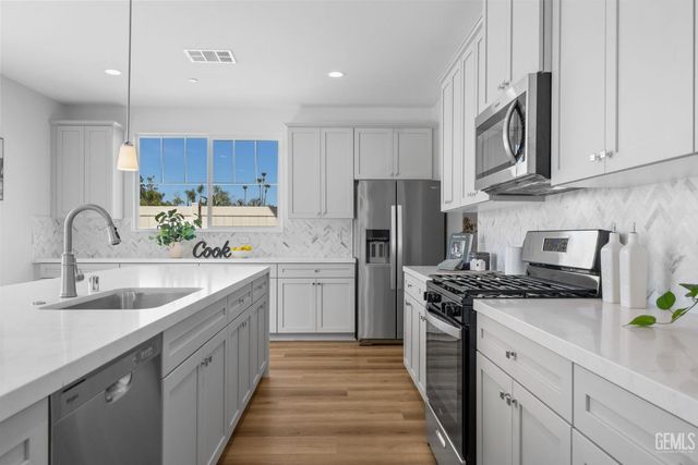 5808 Levanto Street, Bakersfield, CA 93306