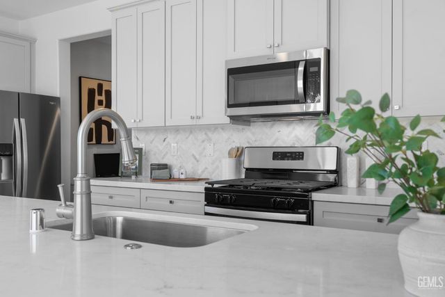 5808 Levanto Street, Bakersfield, CA 93306