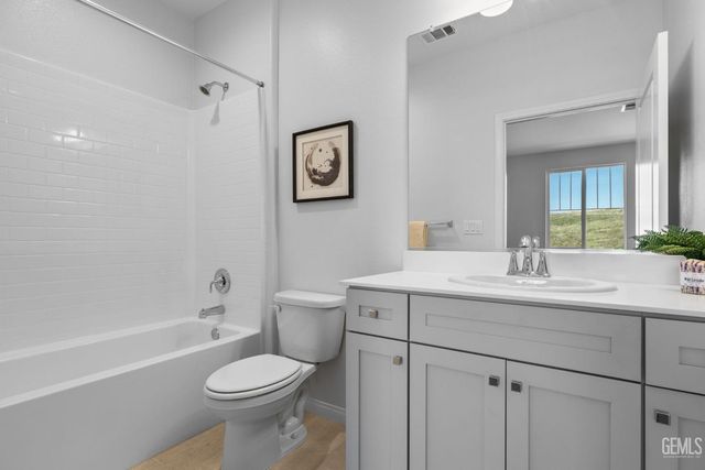 5808 Levanto Street, Bakersfield, CA 93306