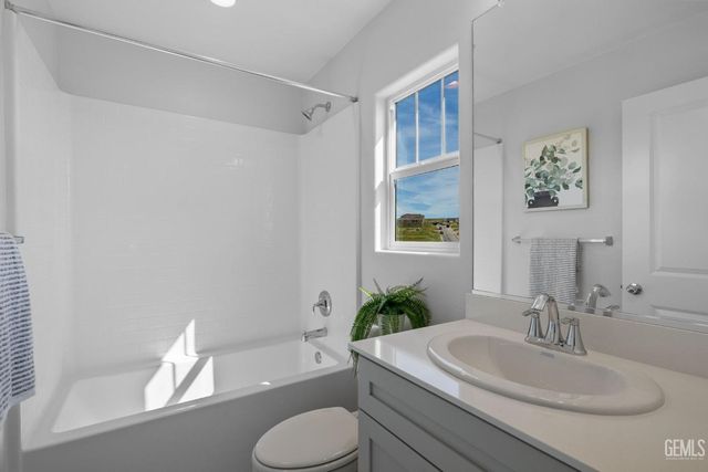 5808 Levanto Street, Bakersfield, CA 93306