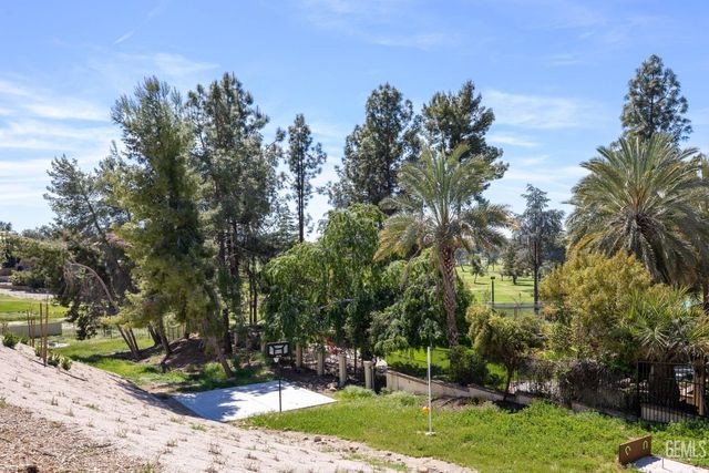 5808 Levanto Street, Bakersfield, CA 93306