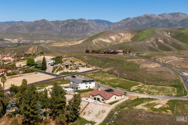 5808 Levanto Street, Bakersfield, CA 93306