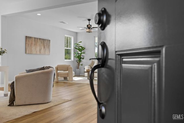 5808 Levanto Street, Bakersfield, CA 93306