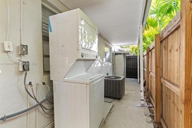 3507 SW 25th Ter 0, Miami, FL 33133