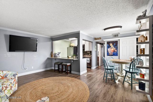 1550 E 2nd Street, S115, Pass Christian, MS 39571