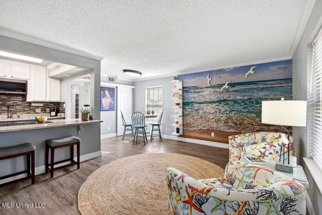 1550 E 2nd Street, S115, Pass Christian, MS 39571