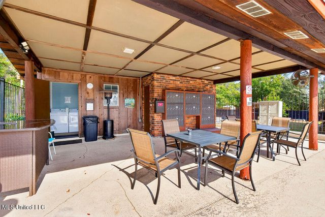 1550 E 2nd Street, S115, Pass Christian, MS 39571