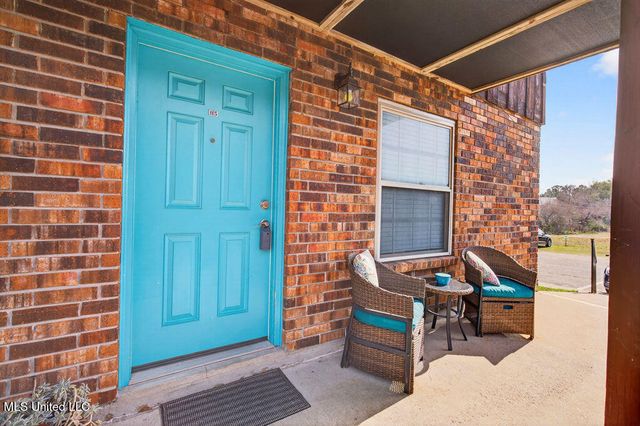 1550 E 2nd Street, S115, Pass Christian, MS 39571