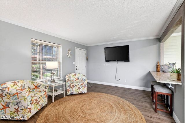 1550 E 2nd Street, S115, Pass Christian, MS 39571