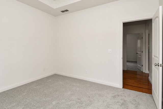 912 E Welch Street, Nixa, MO 65714