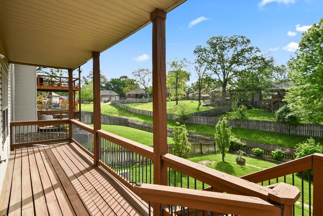 912 E Welch Street, Nixa, MO 65714