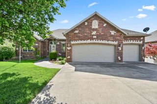 912 E Welch Street, Nixa, MO 65714